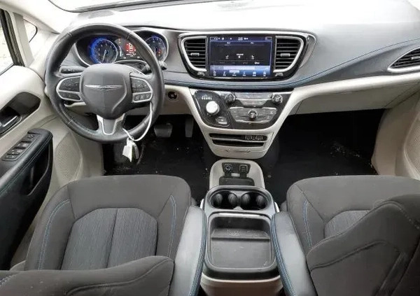 Chrysler Pacifica cena 69999 przebieg: 138892, rok produkcji 2021 z Nowogród małe 79